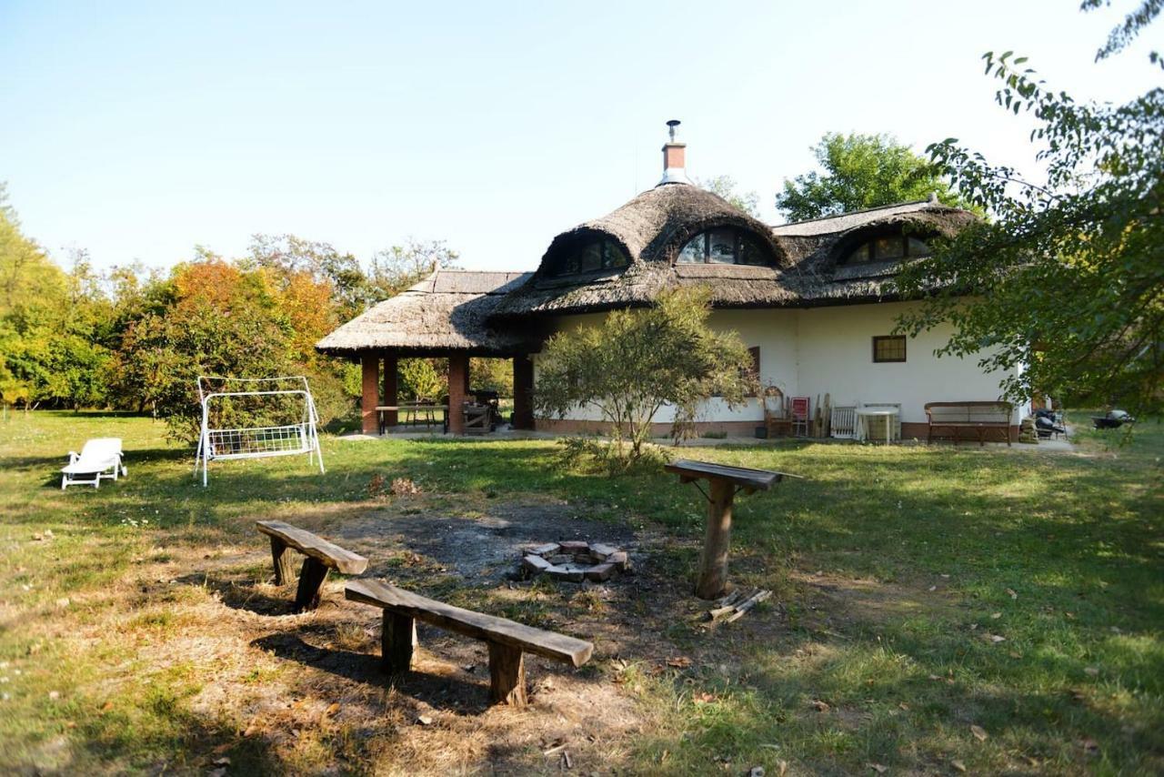 Hideout Homestead On The Riverside Fishing&hunting Мезётур